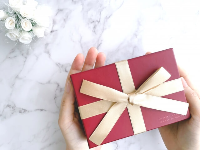 法人向けの記念品に品格と高級感が求められる理由とは